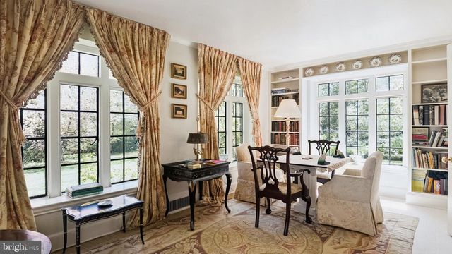 517 FISHERS RD, Bryn Mawr, PA 19010