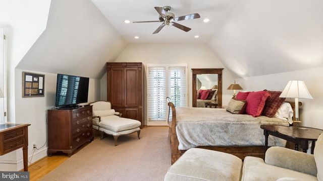 517 FISHERS RD, Bryn Mawr, PA 19010