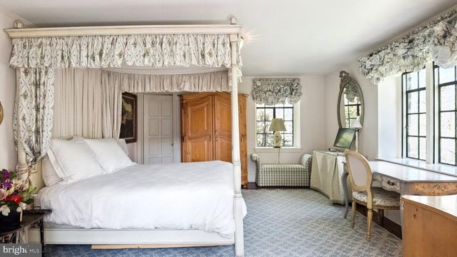 517 FISHERS RD, Bryn Mawr, PA 19010