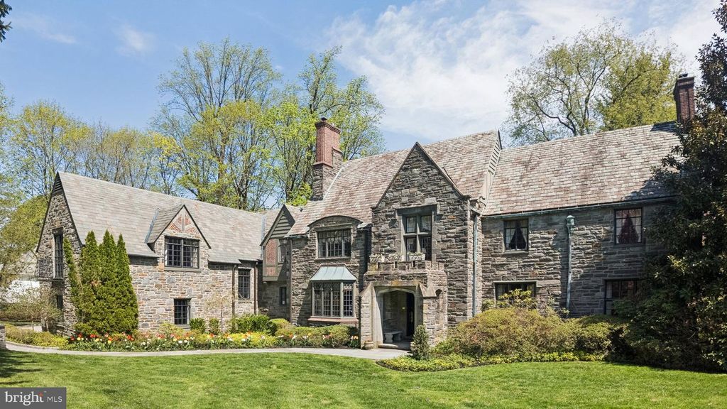 517 FISHERS RD, Bryn Mawr, PA 19010