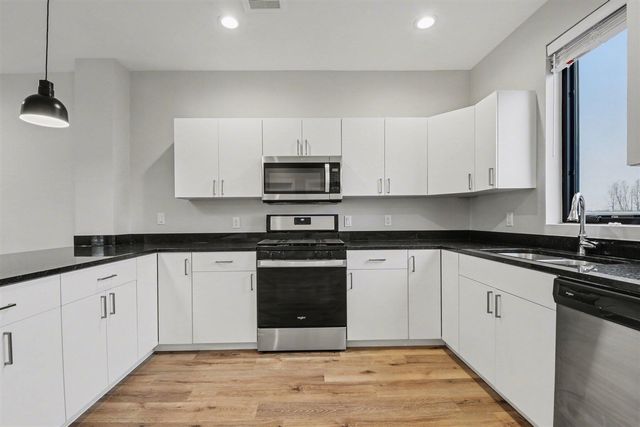 6029 Port View Drive, Grand Rapids, MI 49512