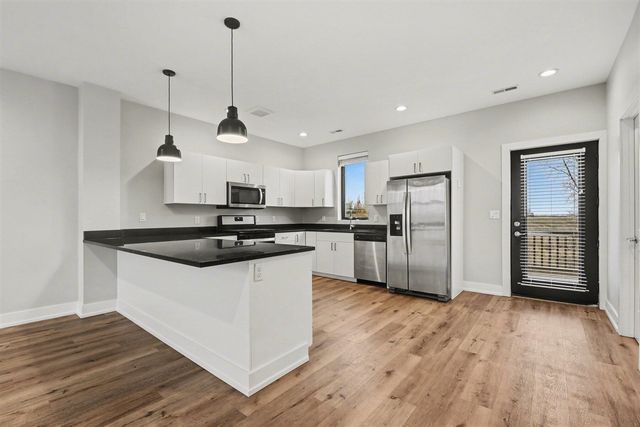 6029 Port View Drive, Grand Rapids, MI 49512