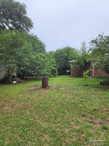 5801 Kendall Ave, Pensacola, FL 32506