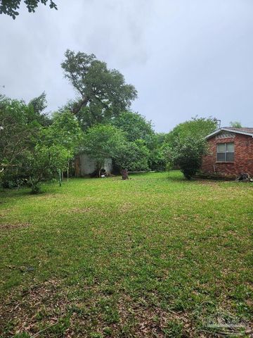 5801 Kendall Ave, Pensacola, FL 32506