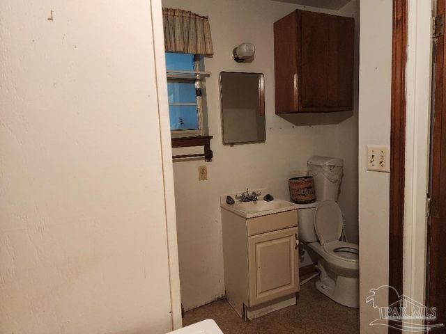 5801 Kendall Ave, Pensacola, FL 32506