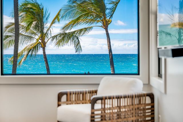 461 Laulea Pl, Paia, HI 96779