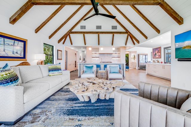 461 Laulea Pl, Paia, HI 96779