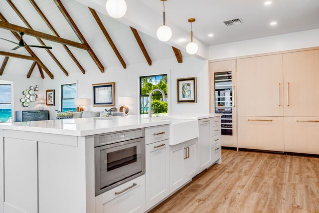 461 Laulea Pl, Paia, HI 96779