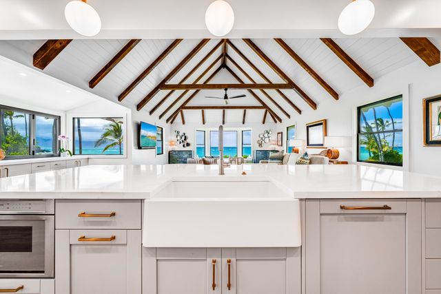 461 Laulea Pl, Paia, HI 96779