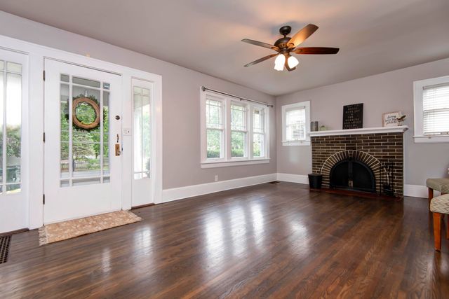 420 E Loren Street, Springfield, MO 65807