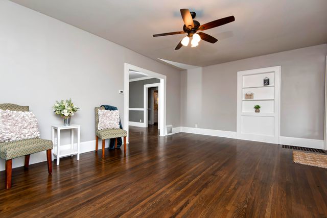 420 E Loren Street, Springfield, MO 65807