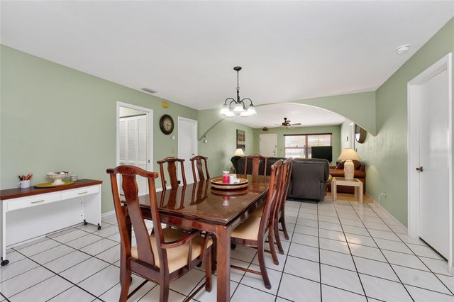 1458 STRADA D ARGENTO, Venice, FL 34292