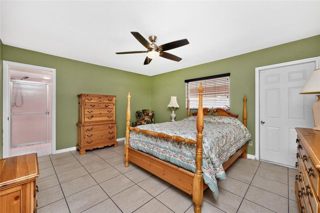 1458 STRADA D ARGENTO, Venice, FL 34292