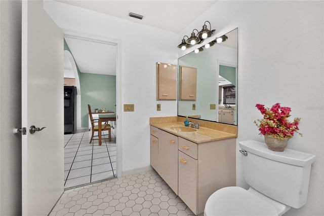 1458 STRADA D ARGENTO, Venice, FL 34292