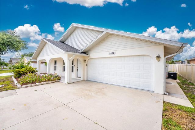 1458 STRADA D ARGENTO, Venice, FL 34292