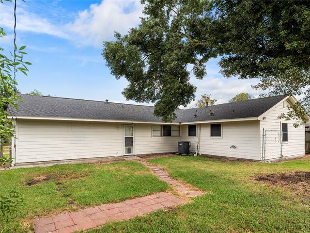 2408 Blueberry Lane, Pasadena, TX 77502