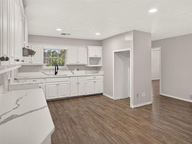 2408 Blueberry Lane, Pasadena, TX 77502