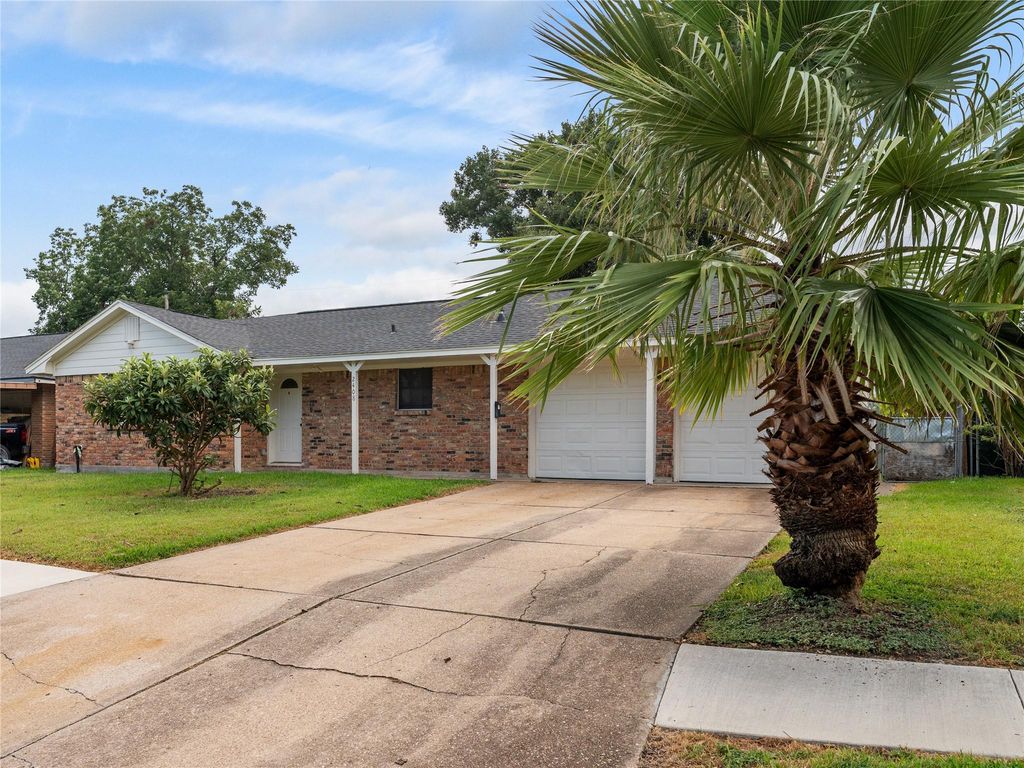 2408 Blueberry Lane, Pasadena, TX 77502