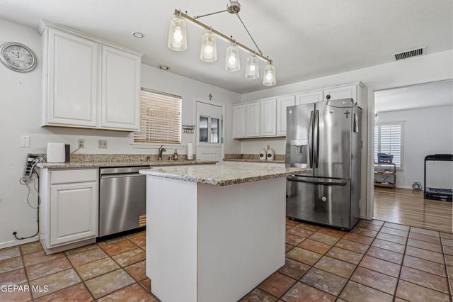 6205 Llano Way, El Paso, TX 79904