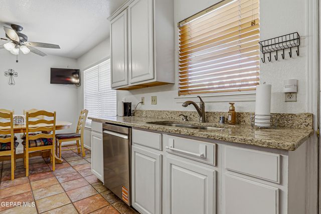 6205 Llano Way, El Paso, TX 79904