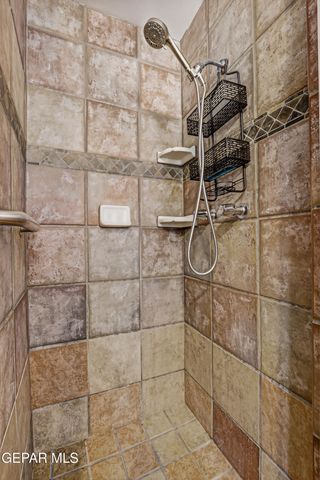 6205 Llano Way, El Paso, TX 79904