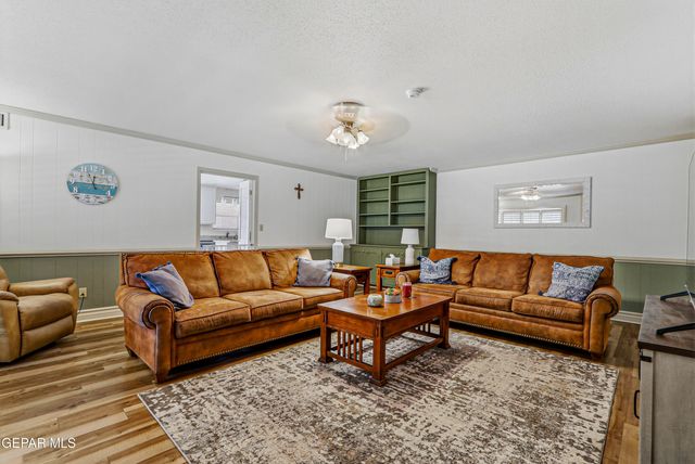 6205 Llano Way, El Paso, TX 79904