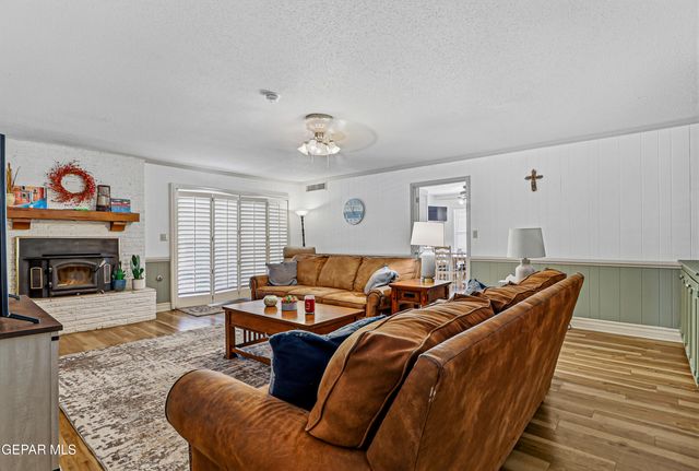 6205 Llano Way, El Paso, TX 79904