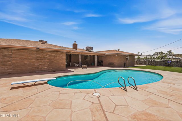 6205 Llano Way, El Paso, TX 79904