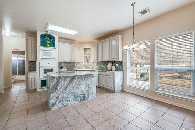 13431 Voelcker Ranch, San Antonio, TX 78231