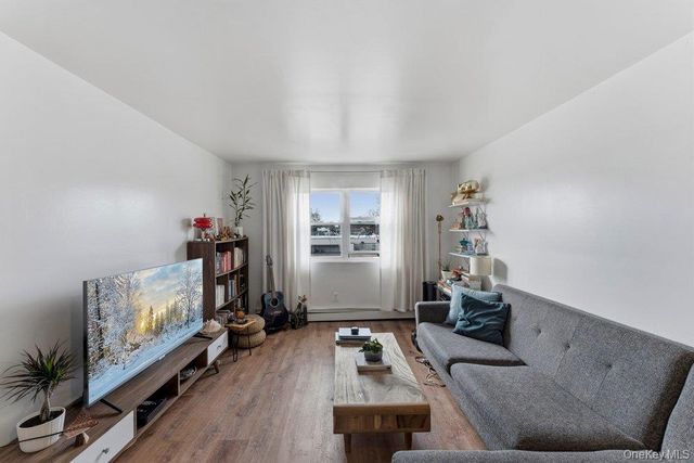 129-15 Sidway Place, Jamaica, NY 11434