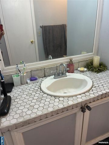 64 Brandt Street 2nd, Little Ferry, NJ 07643