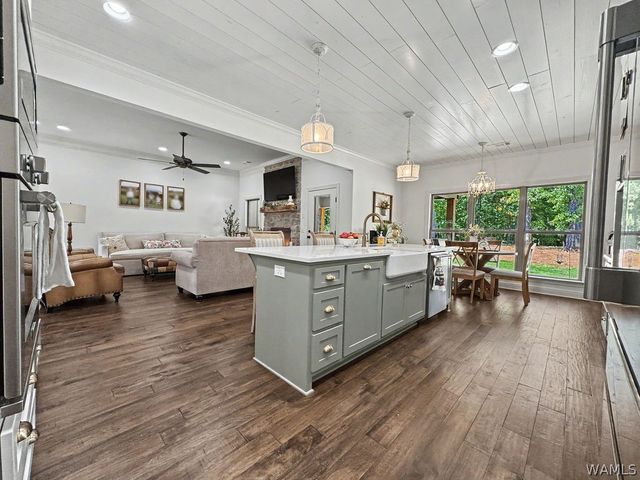 14842 Edgewater, Northport, AL 35475