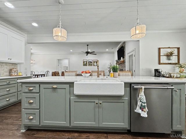 14842 Edgewater, Northport, AL 35475