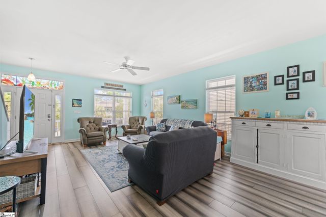 407 5th Ave. South, North Myrtle Beach, SC 29582