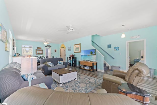 407 5th Ave. South, North Myrtle Beach, SC 29582