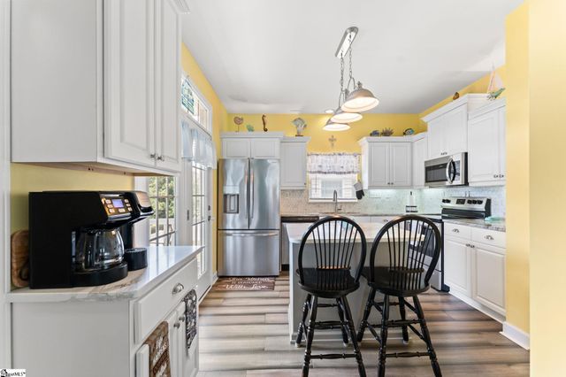 407 5th Ave. South, North Myrtle Beach, SC 29582