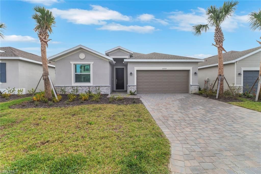 18789 Marlin Kite LN, North Fort Myers, FL 33917
