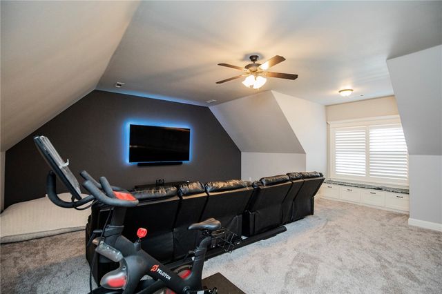 5601 65th Street, Rogers, AR 72758