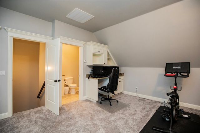 5601 65th Street, Rogers, AR 72758