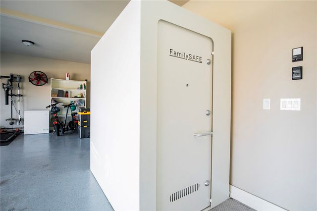 5601 65th Street, Rogers, AR 72758