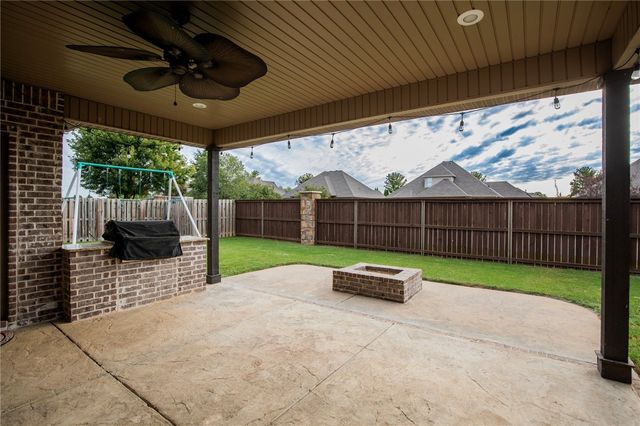 5601 65th Street, Rogers, AR 72758