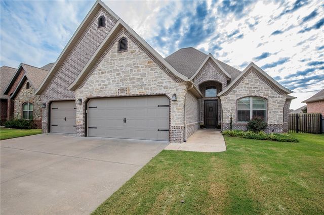 5601 65th Street, Rogers, AR 72758