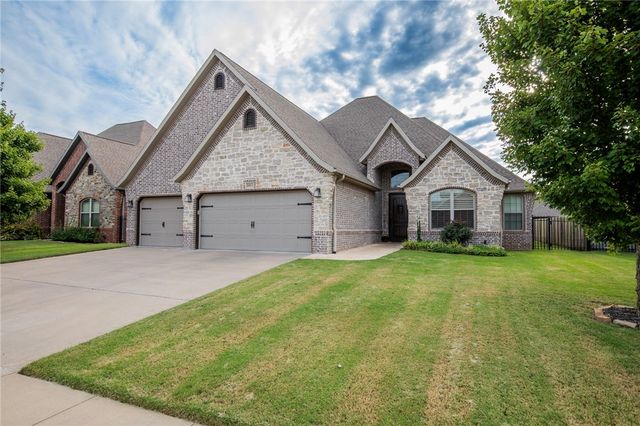 5601 65th Street, Rogers, AR 72758