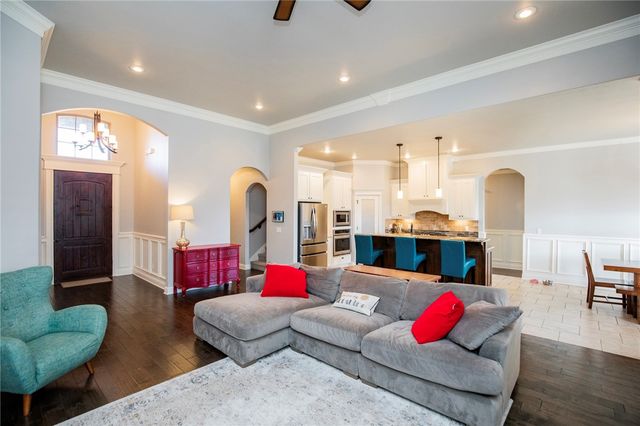 5601 65th Street, Rogers, AR 72758