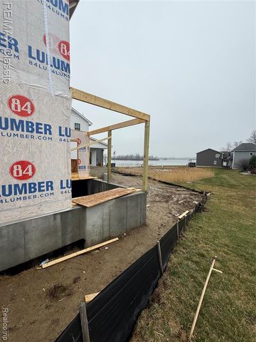 3482 Ponemah Drive, Fenton, MI 48430