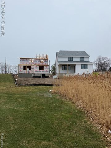 3482 Ponemah Drive, Fenton, MI 48430