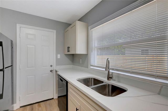 6105 N 23RD STREET, Tampa, FL 33610