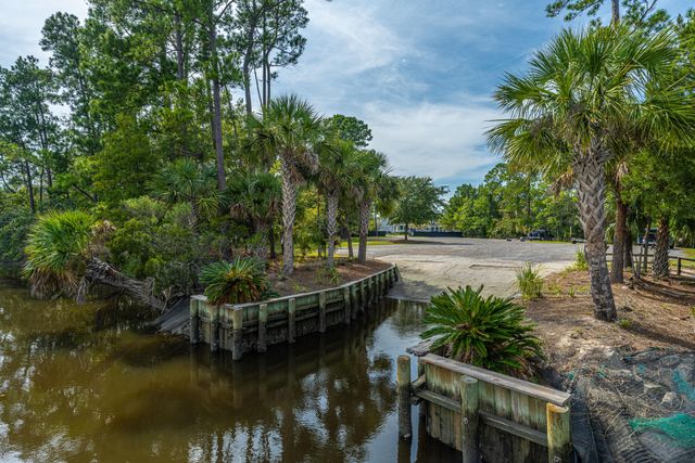 228 Fair Sailing Road, Mount Pleasant, SC 29466