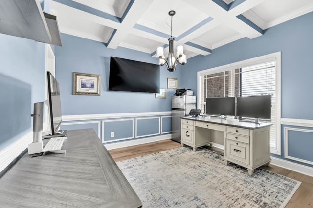 1850 Shield Dr, Clarksville, TN 37043