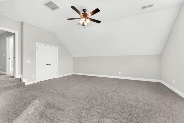 1850 Shield Dr, Clarksville, TN 37043